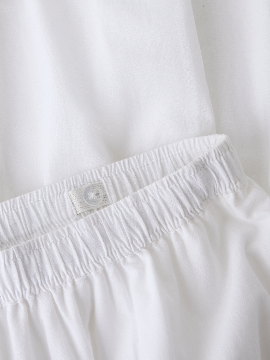 model_shot-front_full